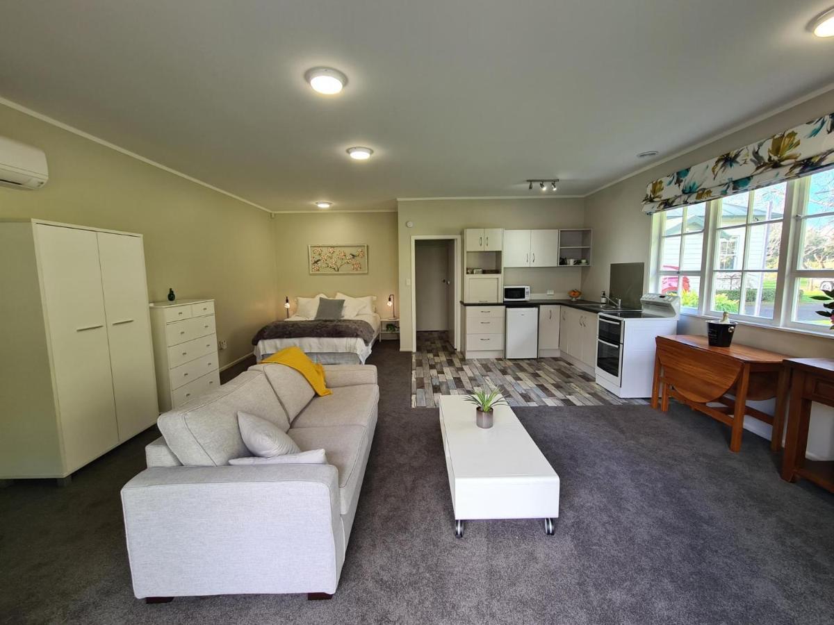Ferienwohnung Pyes Pa Studio Tauranga Exterior foto